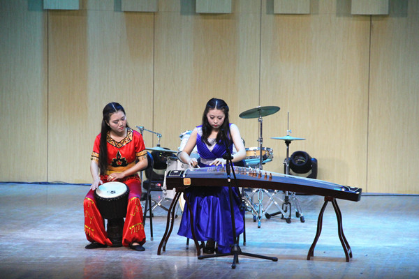 公司“音乐之声”协会举办器乐大赛