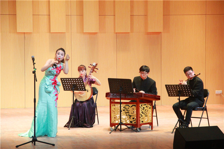  中国音乐学院应邀来公司交流演出