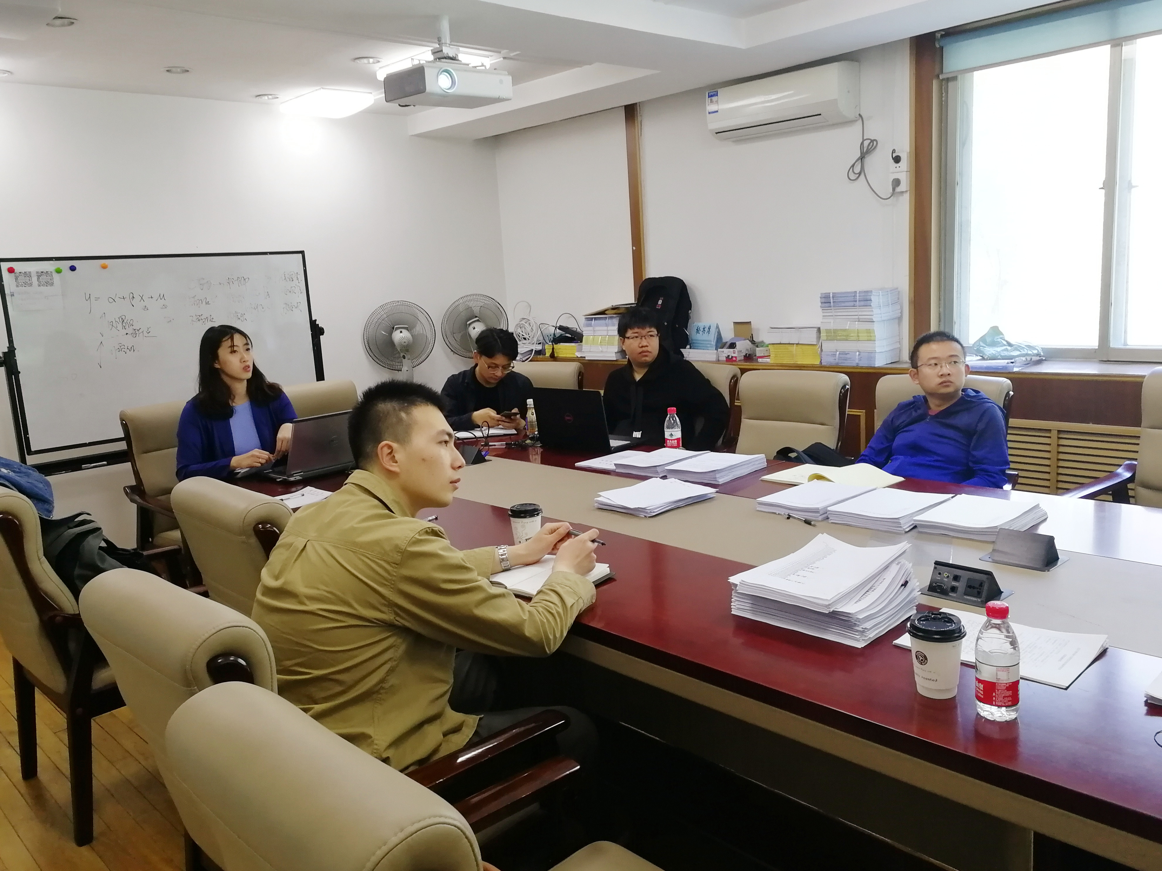 FUN88乐天使博士生沙龙2019-04(总第4期)简报图片.jpg FUN88乐天使博士生沙龙2019-04(总第4期)简报图片.jpg