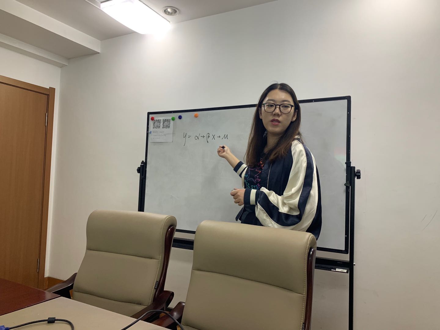 FUN88乐天使博士生沙龙2019-06(总第6期)简报图片.jpg FUN88乐天使博士生沙龙2019-06(总第6期)简报图片.jpg