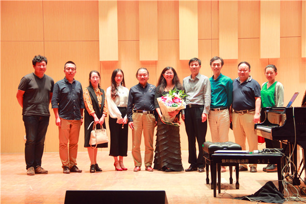 加拿大钢琴家Megumi Masaki应邀来公司进行学术交流活动